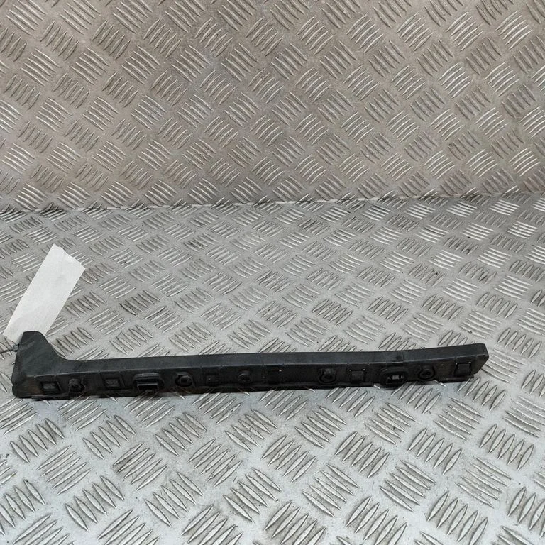 Aizmugurējā bufera turētājs 670004463