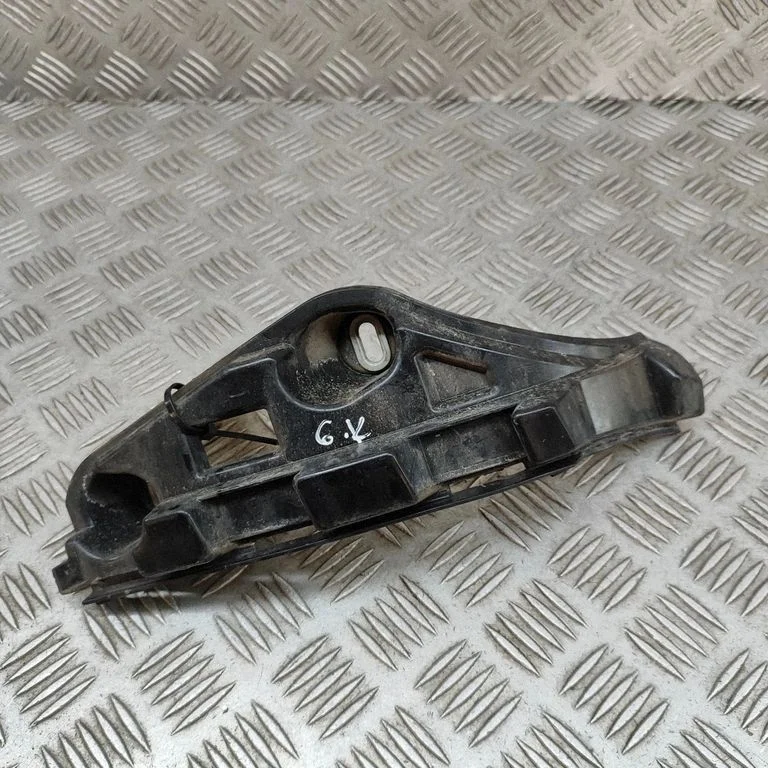 Aizmugurējā bufera turētājs A2078850965