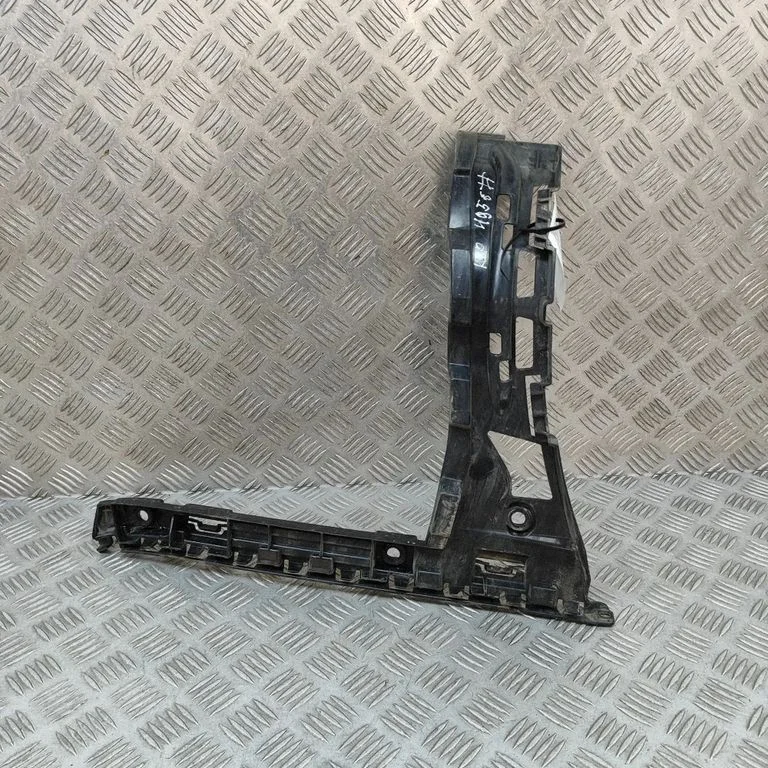 Aizmugurējā bufera turētājs A2058802002