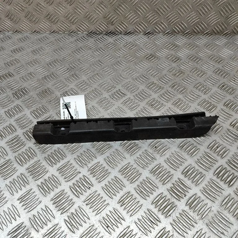 Tagumise kaitseraua kinnitusklamber – BMW X3 E83 (2003-2010)