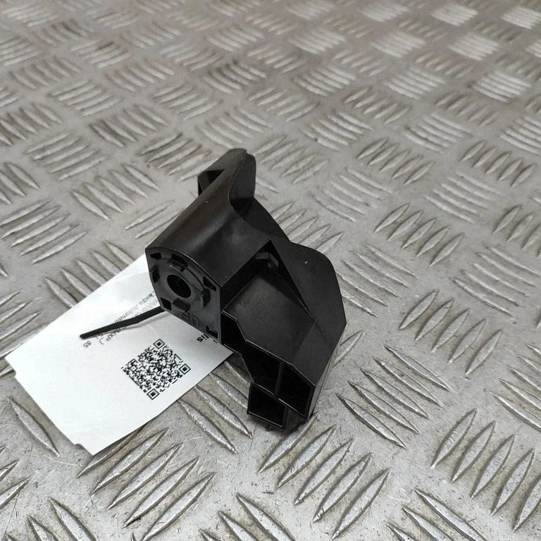 Aizmugurējā bufera turētājs 525620D220
