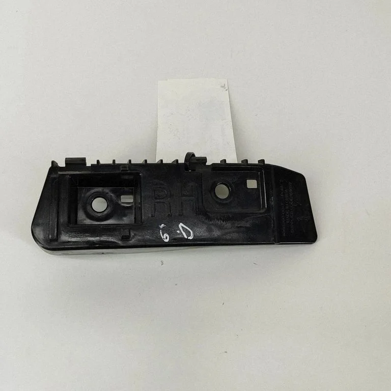 Aizmugurējā bufera turētājs 108399300E
