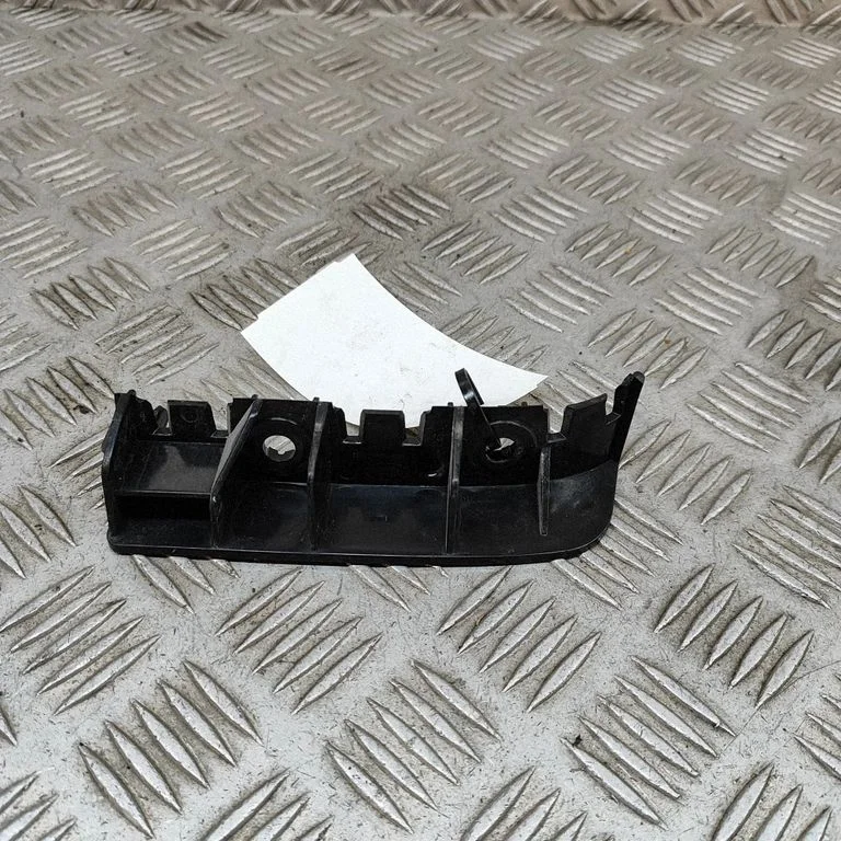 Aizmugurējā bufera turētājs DK6217B932BE