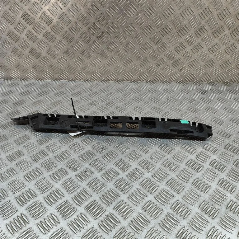 Aizmugurējā bufera turētājs 3V9807393