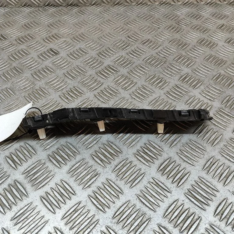 Aizmugurējā bufera turētājs 86652R2000