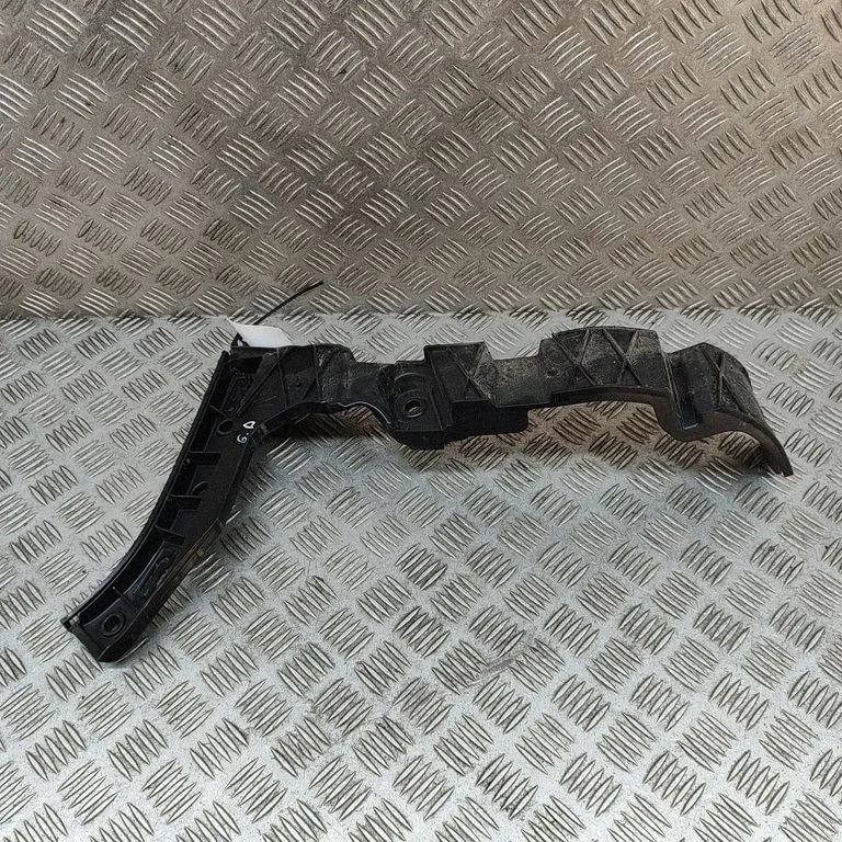 Aizmugurējā bufera turētājs A2478850500