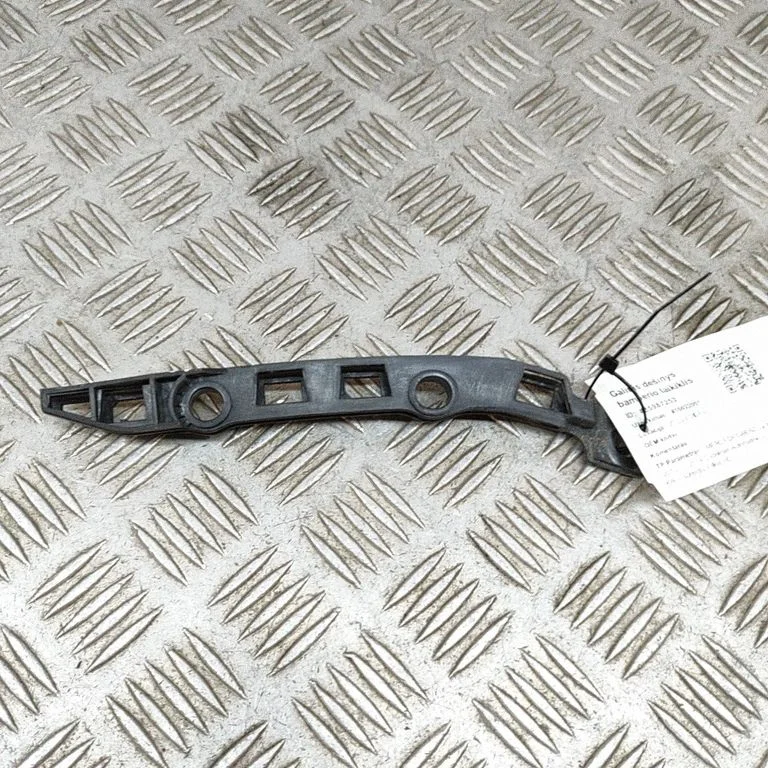 Aizmugurējā bufera turētājs A1568850421