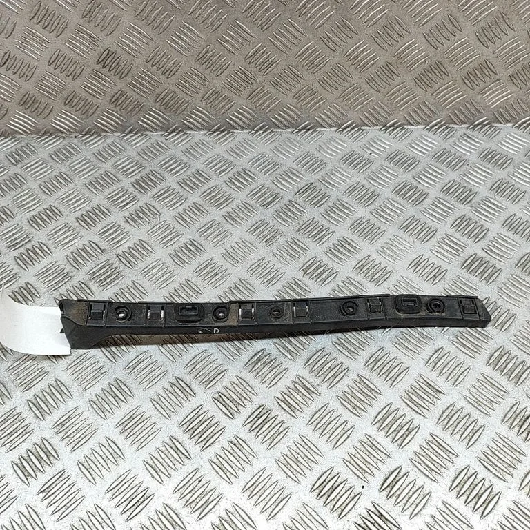 Aizmugurējā bufera turētājs 670004465