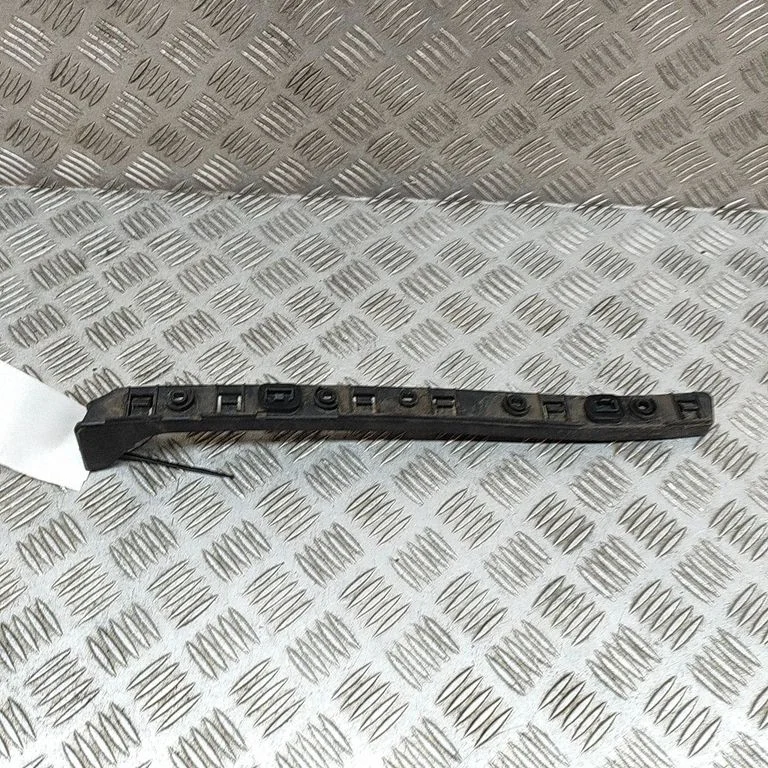 Aizmugurējā bufera turētājs 670004463