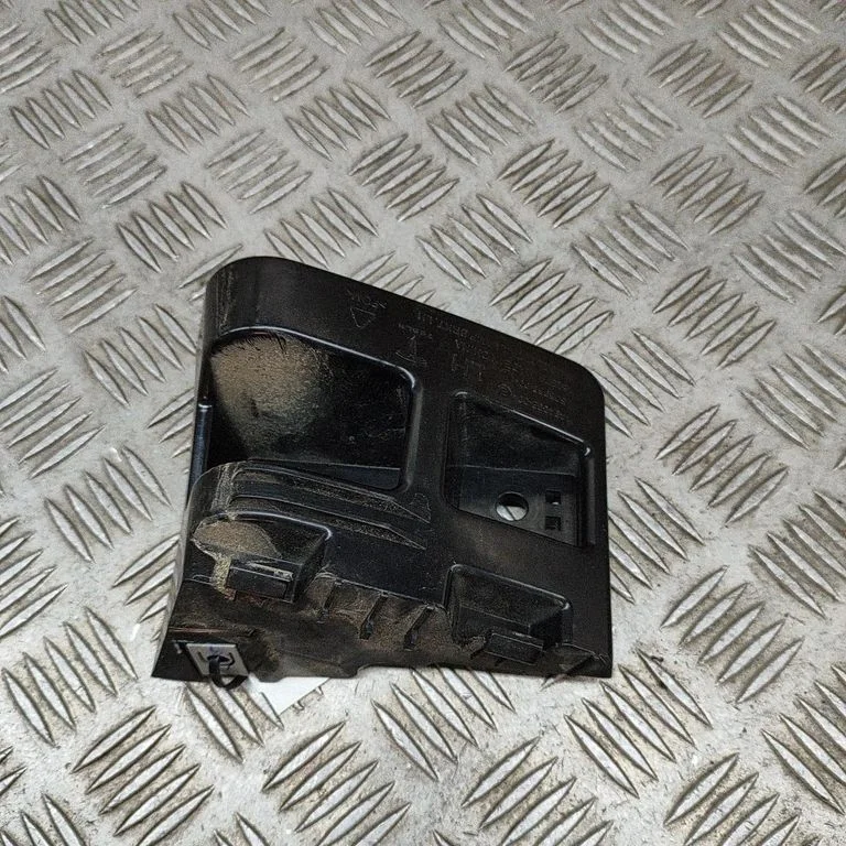 Aizmugurējā bufera turētājs 150696800E