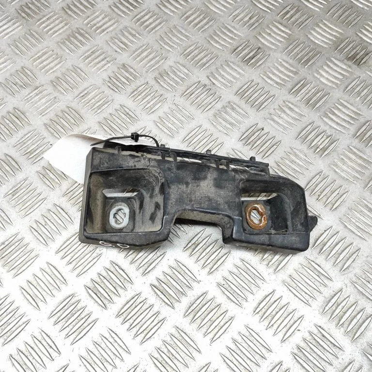 Aizmugurējā bufera turētājs A2048851365