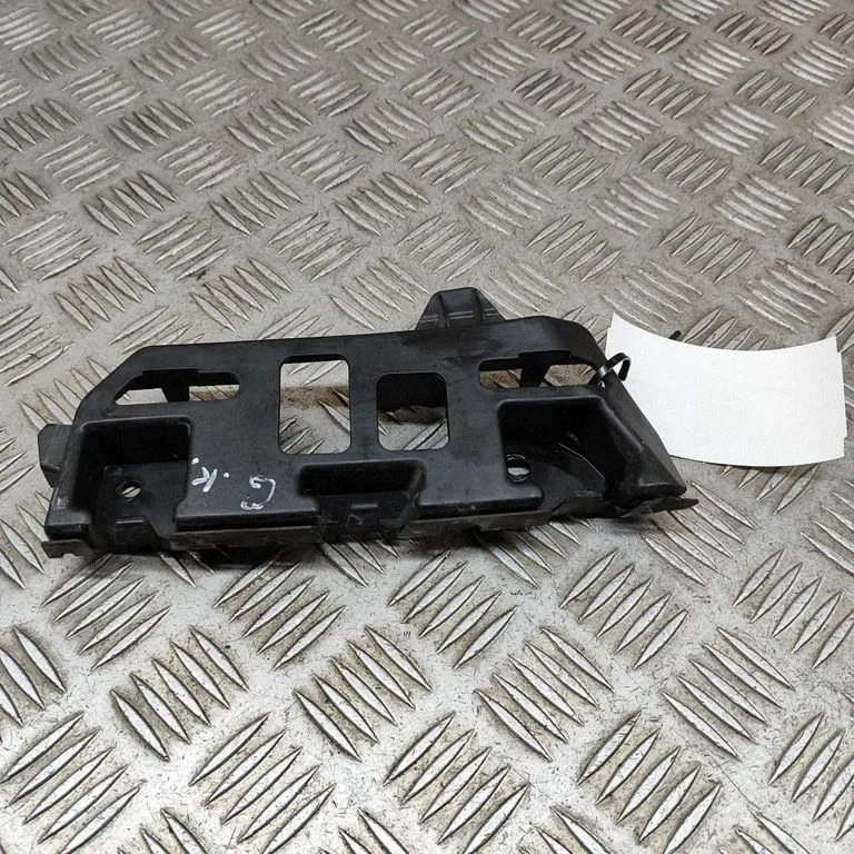 Aizmugurējā bufera turētājs 7P5807483D