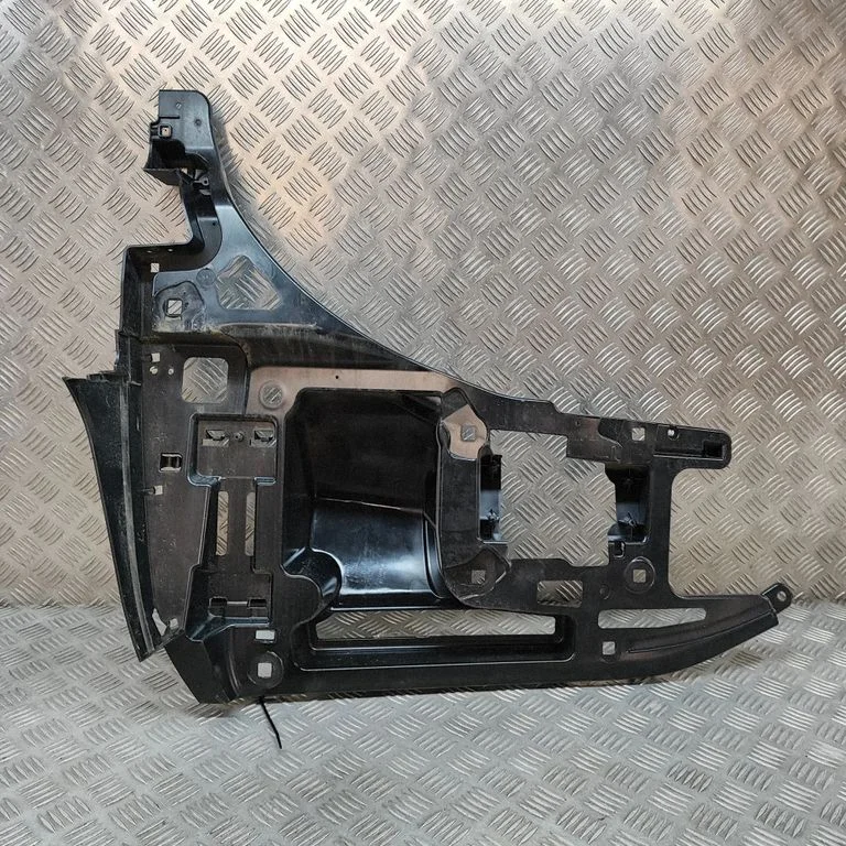 Rear bumper mounting bracket 7296754 – BMW i3 (2013-)