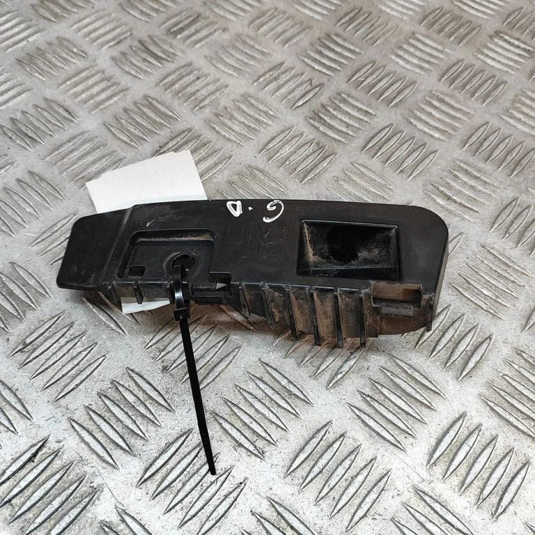 Aizmugurējā bufera turētājs 108399300D