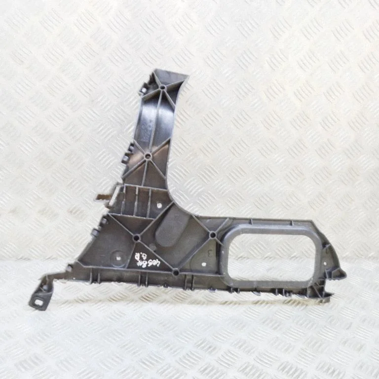 Aizmugurējā bufera turētājs 4L0807454A