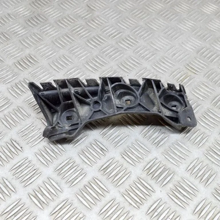 Aizmugurējā bufera turētājs 9802116
