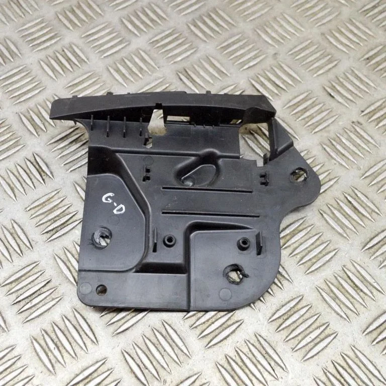Aizmugurējā bufera turētājs L1TB17E850A