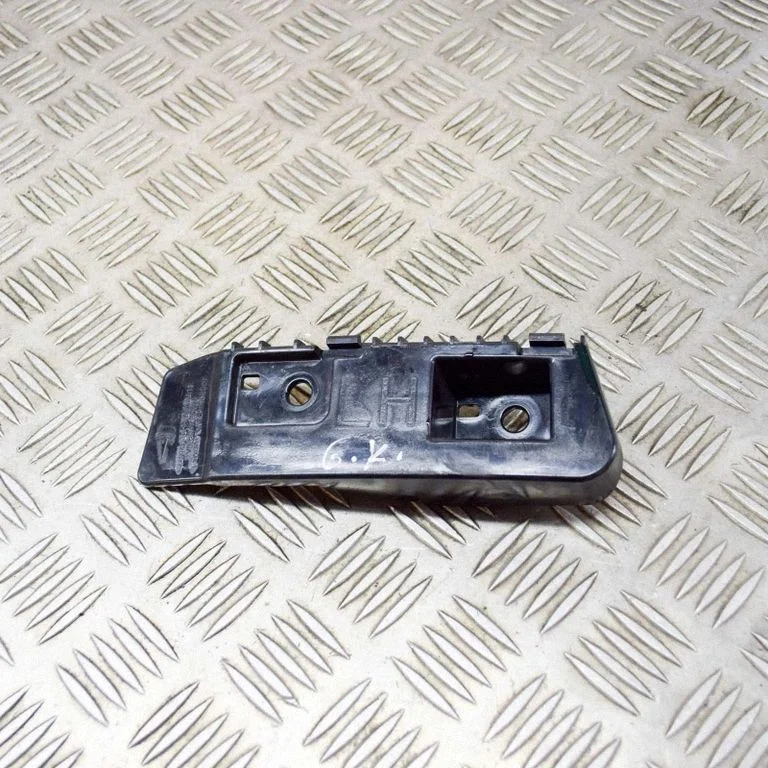 Aizmugurējā bufera turētājs 108399200D