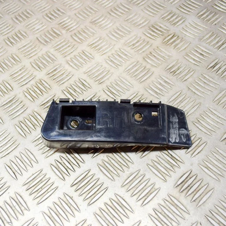 Aizmugurējā bufera turētājs 108399300D