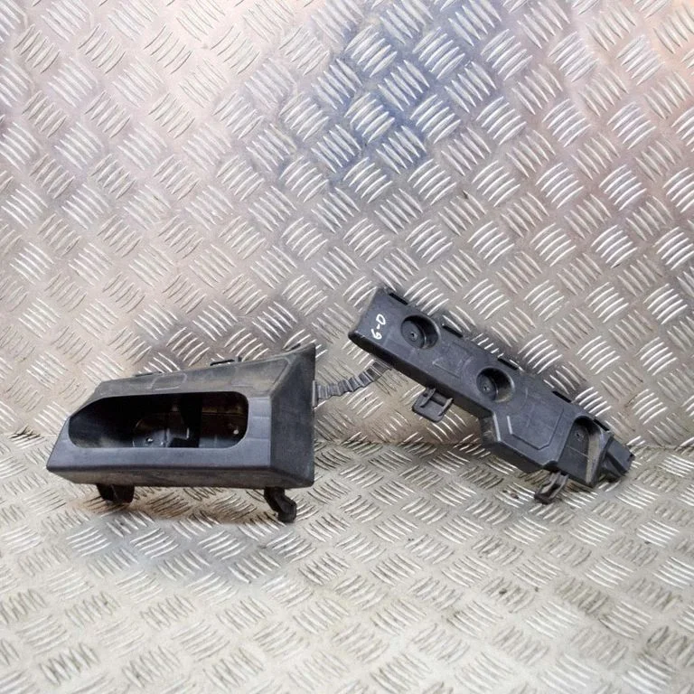 Aizmugurējā bufera turētājs 42356004