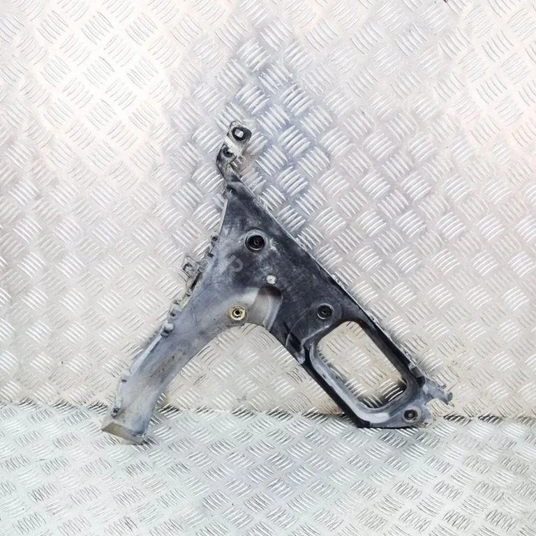 Aizmugurējā bufera turētājs 4L0807454A