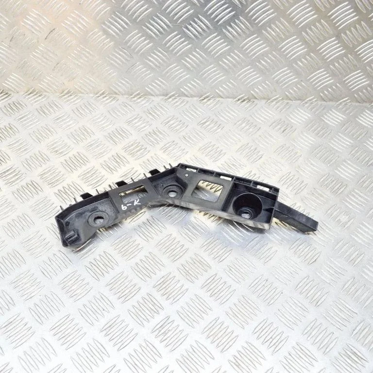 Rear bumper mounting bracket – Volkswagen e-Golf (2014-)