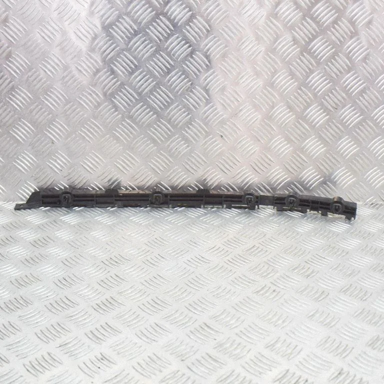 Aizmugurējā bufera turētājs 600755400D