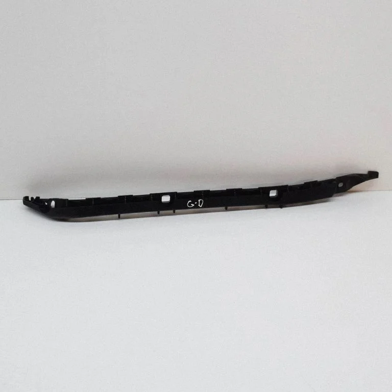 Rear bumper mounting bracket – Mercedes-Benz E-Class W212 (2009-2016)