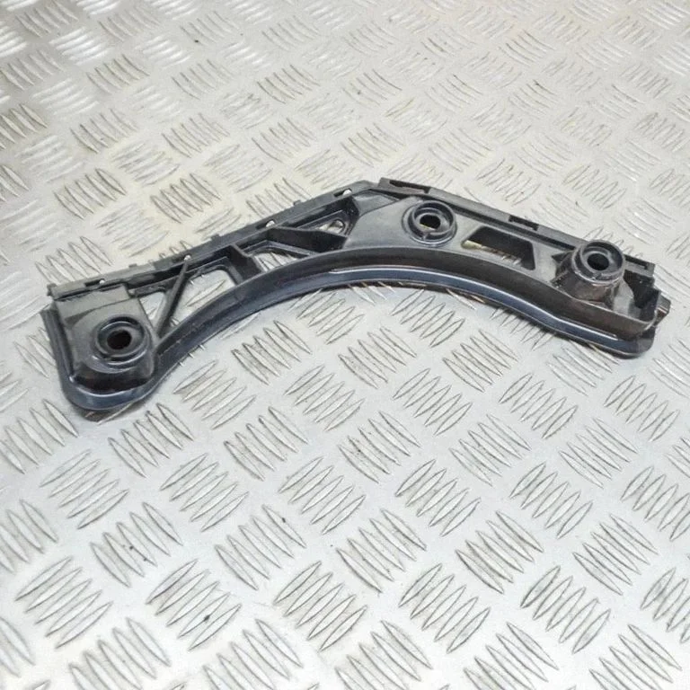Rear bumper mounting bracket – Volkswagen Tiguan Allspace (2017-)