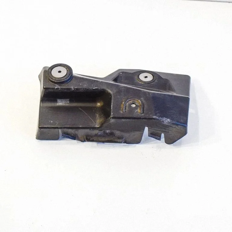 Rear bumper mounting bracket 22793094 – Chevrolet Volt I (2010-2015)