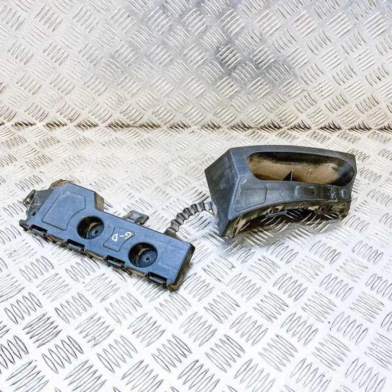 Aizmugurējā bufera turētājs 95256263