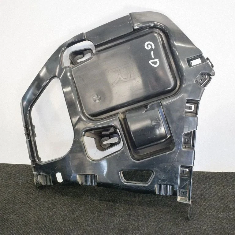 Aizmugurējā bufera turētājs – BMW 2. sērija F22 F23 (2013-2017)