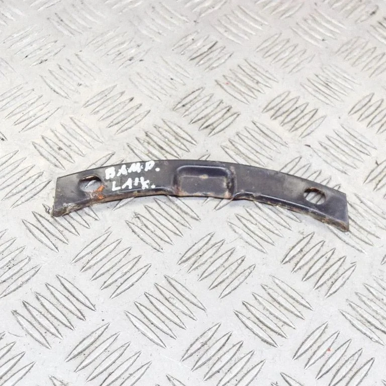 Rear bumper mounting bracket – right