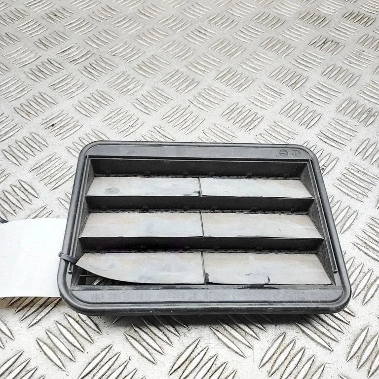 Ventilatsioonirest 9176945