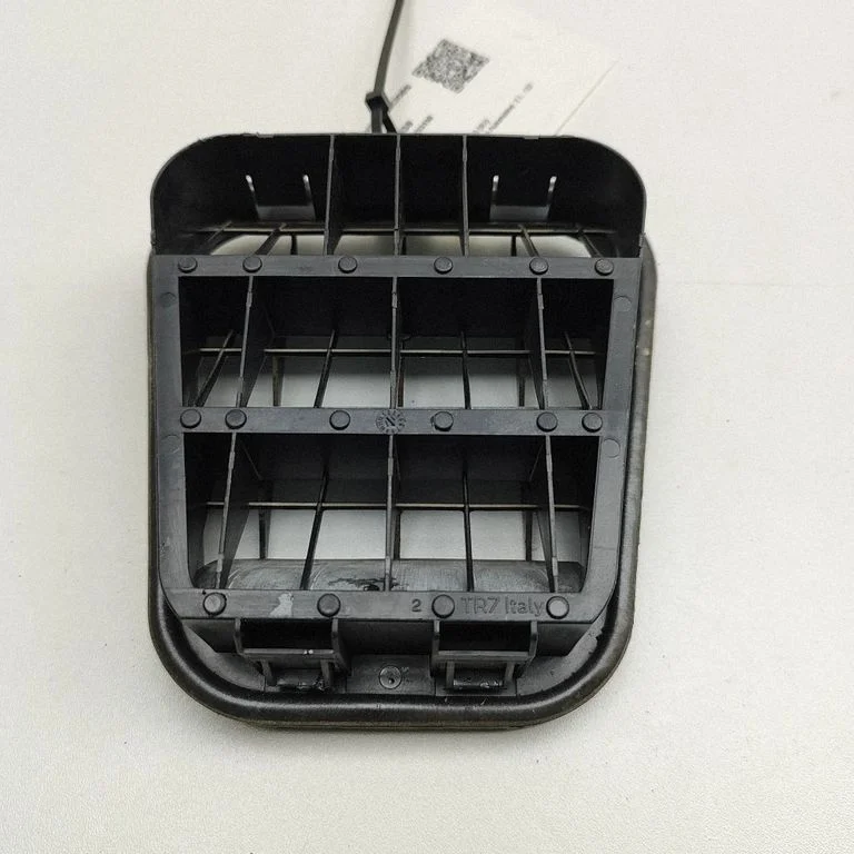 Ventilācijas režģis 4B0819181C
