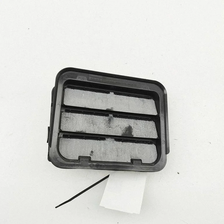 Quarter panel pressure vent 80009817
