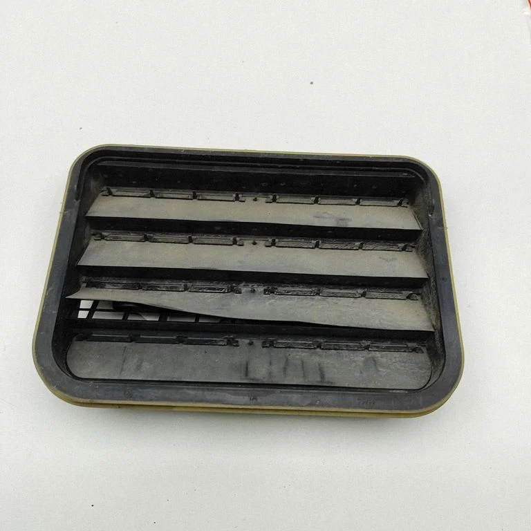 Ventilācijas režģis 7PP819181A