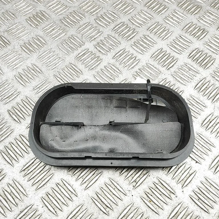 Ventilācijas režģis 6R0819465B