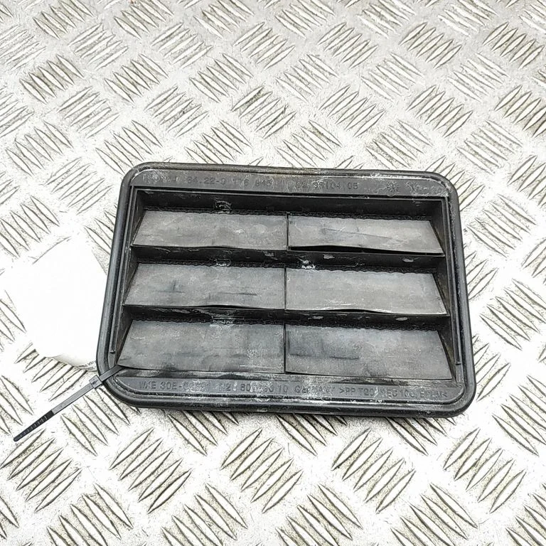 Ventilatsioonirest 9176945