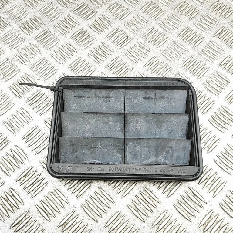 Ventilatsioonirest 9176945