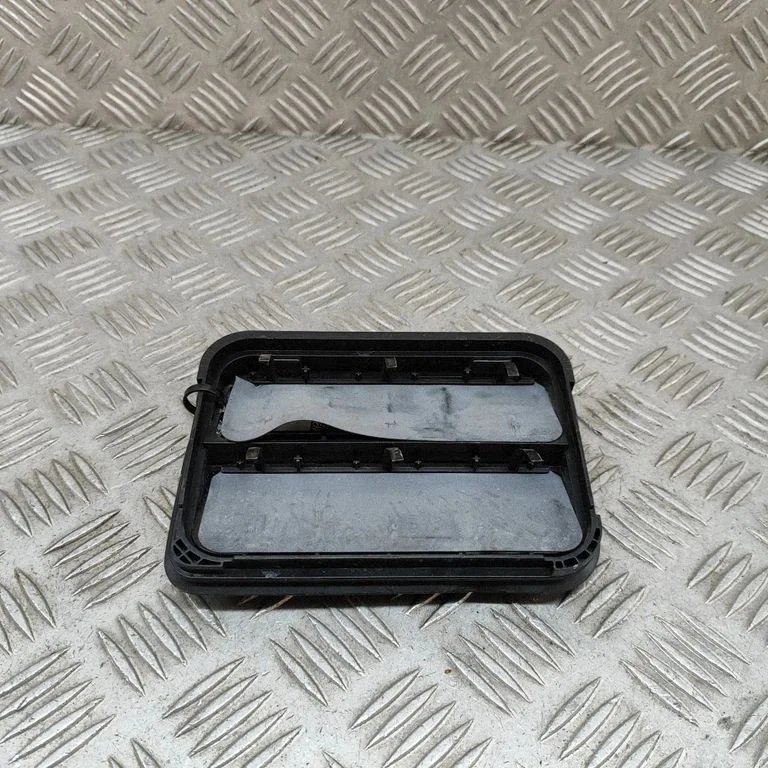 Ventilatsioonirest 9875506980