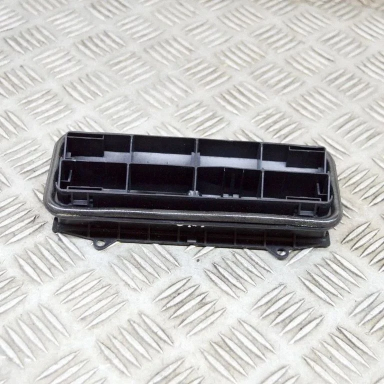 Ventilācijas režģis 8200213712C