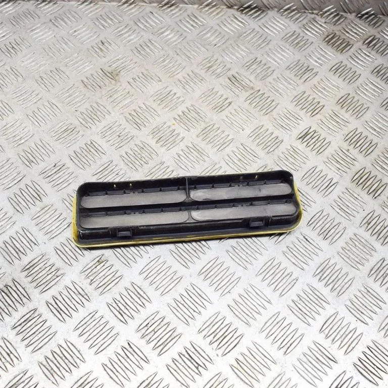 Ventilācijas režģis A2128300242