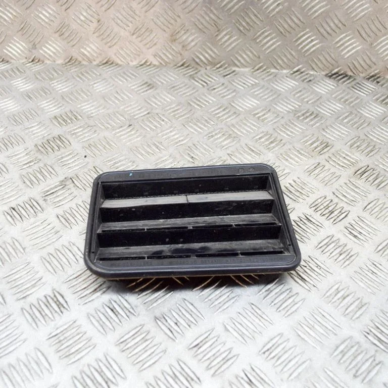 Ventilatsioonirest – BMW 3-seeria F30 F35 F31 (2012-2018)
