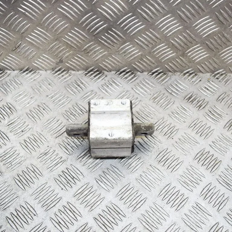 Ātrumkārbas spilvens A2122400418