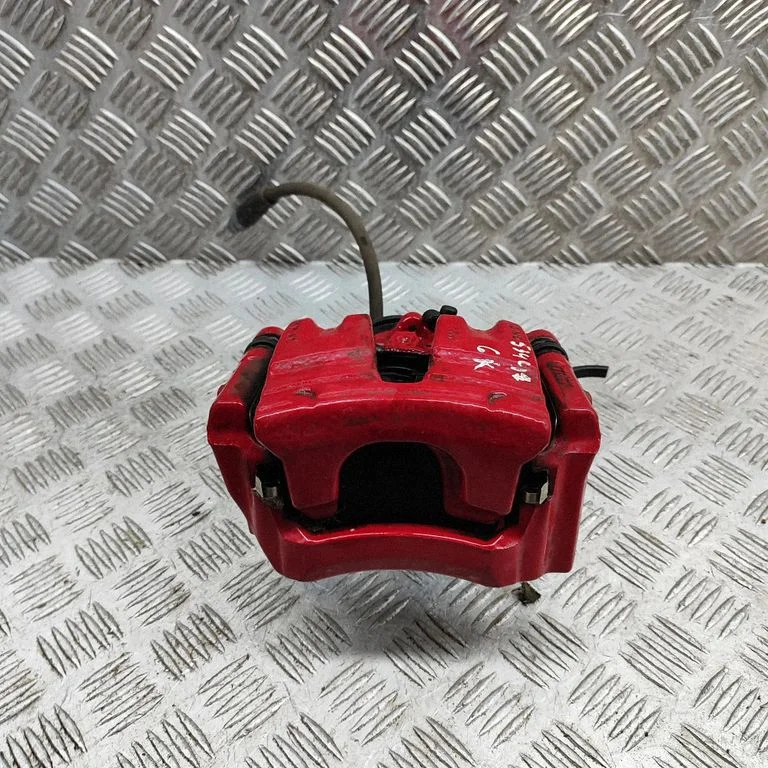 Tagumine pidurisadul 4M0615403F – Audi RS Q8 (2019-)
