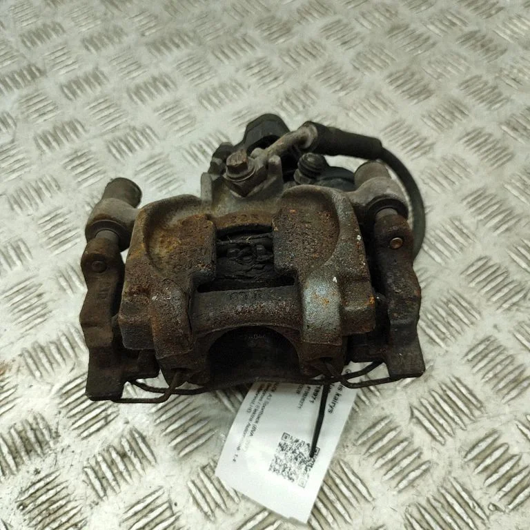 Aizmugurējais bremžu suports 5Q0615405EE