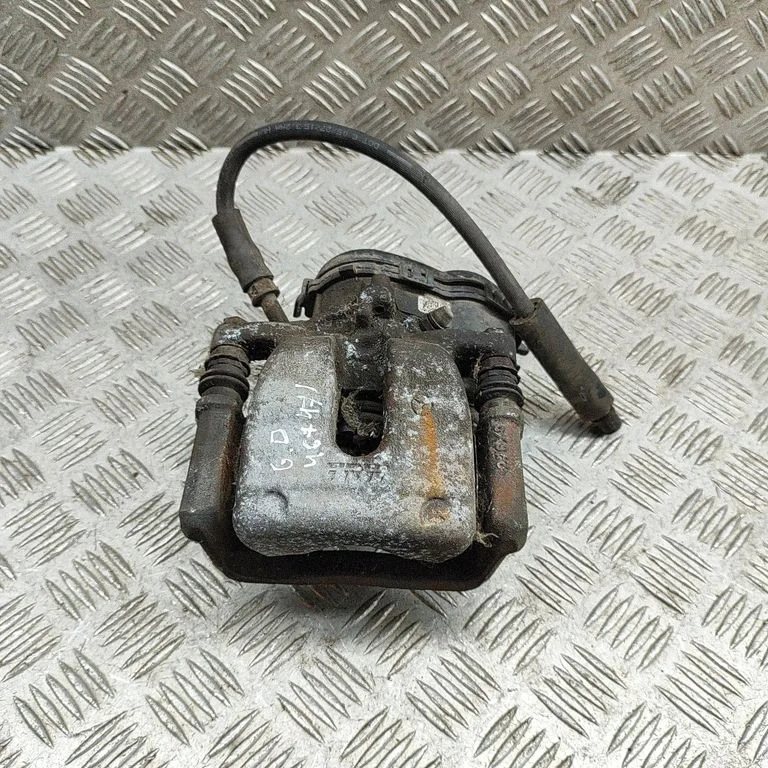 Aizmugurējais bremžu suports A0004232481