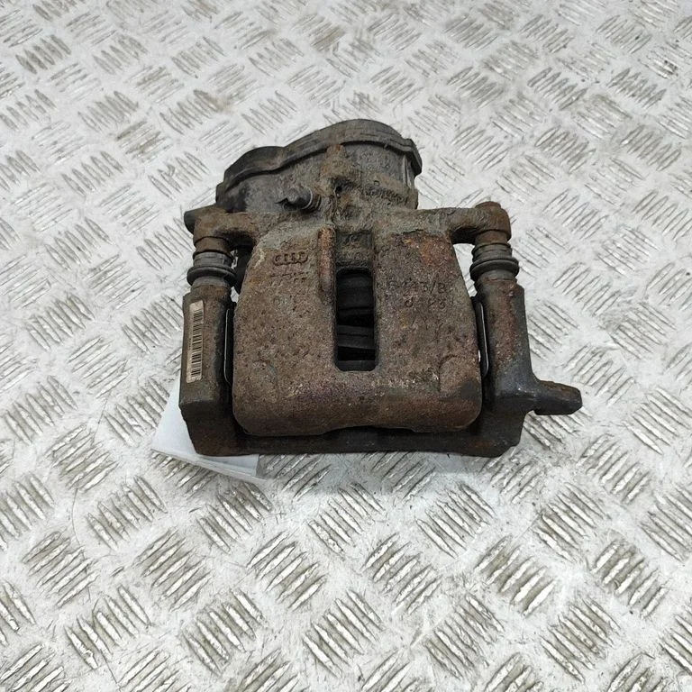 Rear brake caliper – Audi A5 Sportback 8TA (2009-2016)