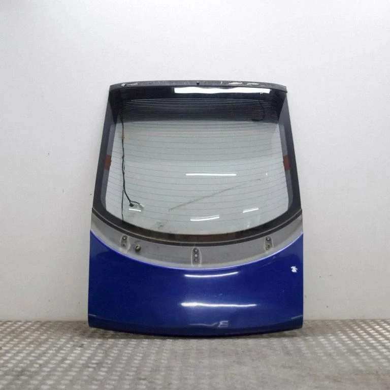 Tagaluuk (pakiruumi) MB637512
